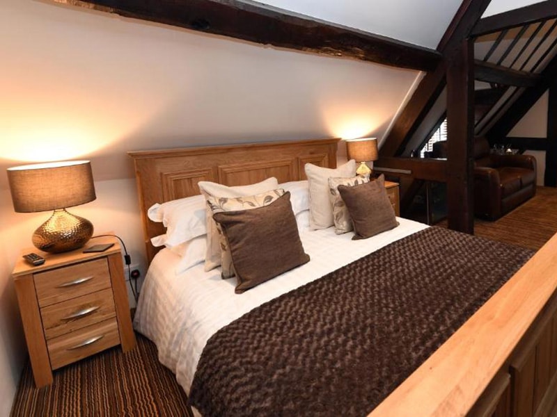 Suite-WIth-Balcony